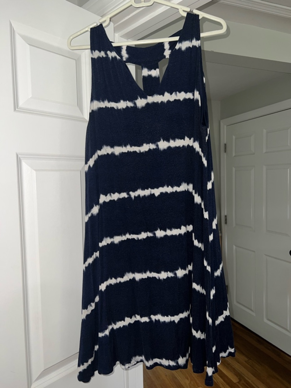 Alya Navy and White Tie-Dye Midi Dress